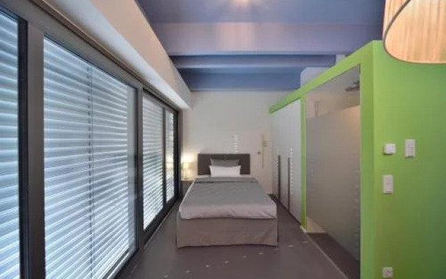 LOFT Apartments