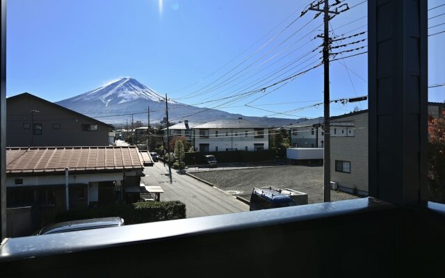 enico.Mt.Fuji peace