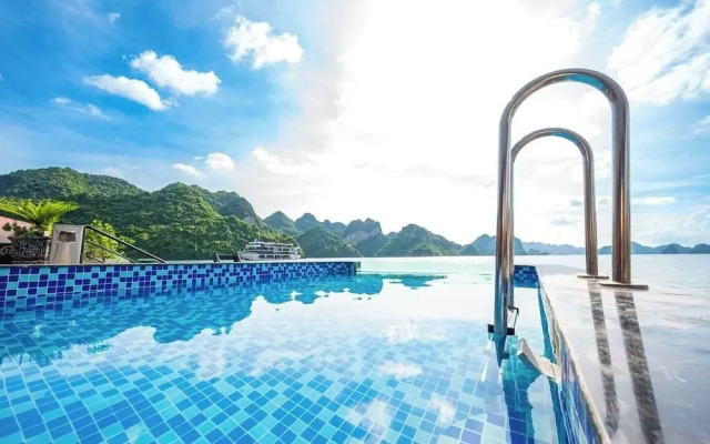 Era Cruise Halong Bay by Venus Group