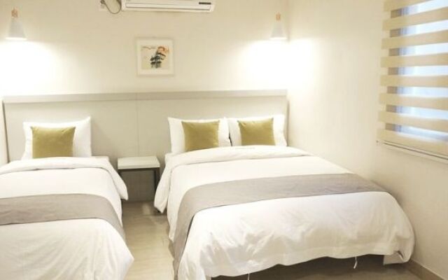 First Stay Hotel Eagle Owl