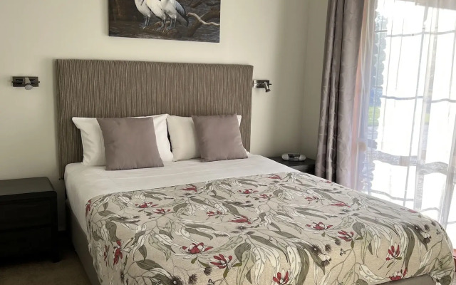 Greenways Holiday Units