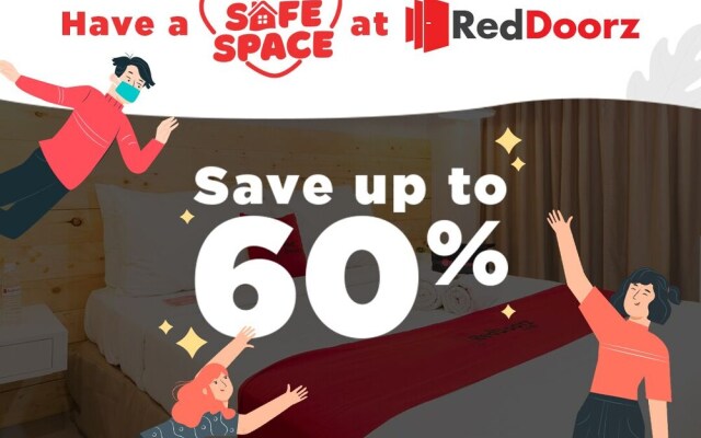 RedDoorz near The Persimmon