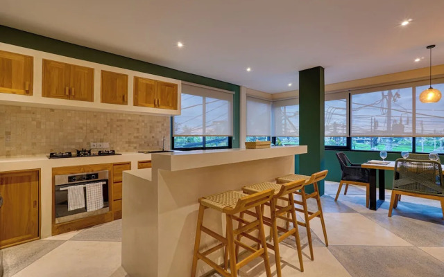 Stylish Canggu Apartment near Berawa Beach