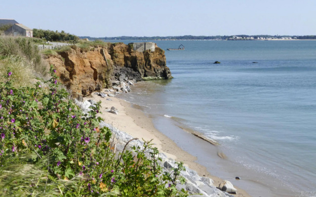 Holiday Home in Damgan Near Sandy Beaches