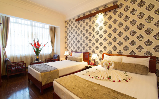 Luxury Hotel