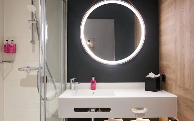 Moxy Brussels City Center