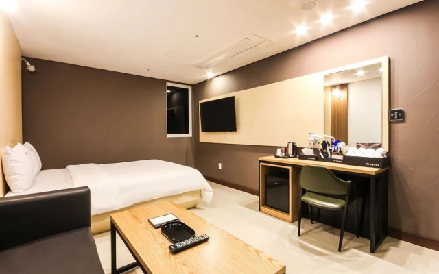 Jinju Chungmugongdong Firenze