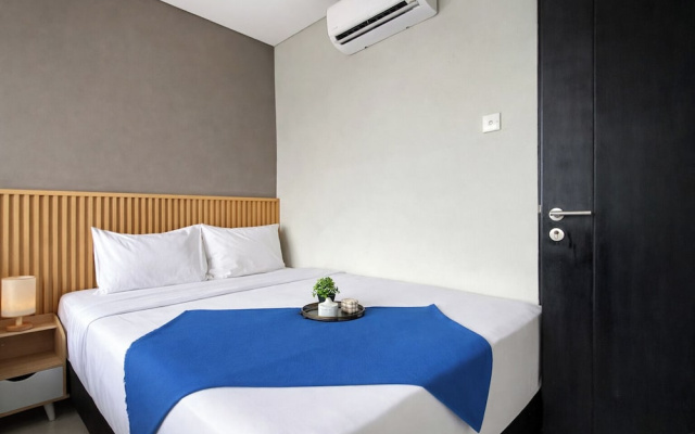 Homey And Well Designed 2Br At Nifarro Park Apartment