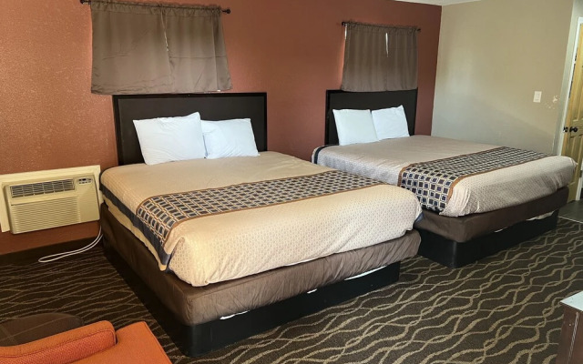Westbridge Inn & Suites