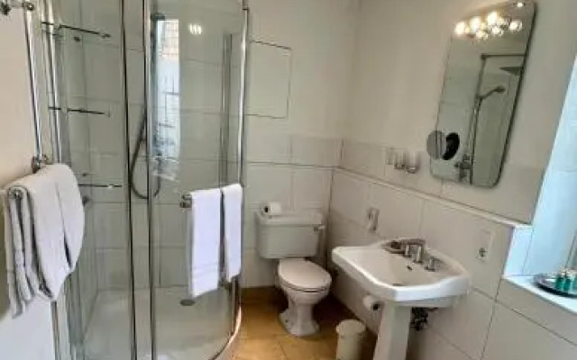 HEINRICHs winery bed & breakfast