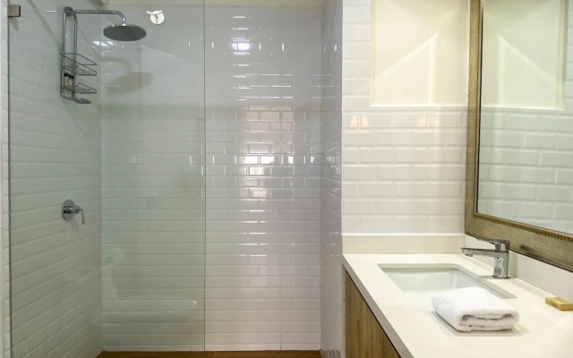 w Captivating 2BR With Balcony in Miraflores