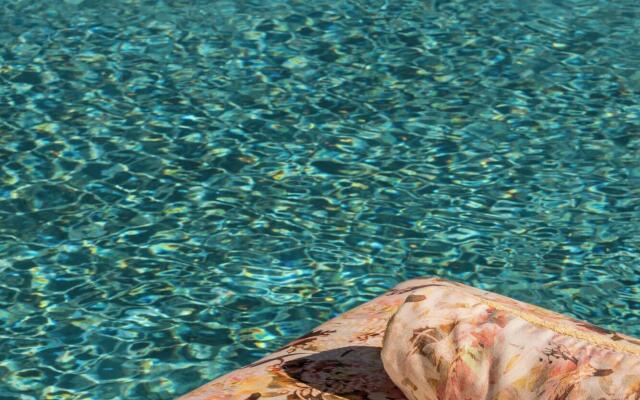 Cresanto Luxury Suites - Adults Only