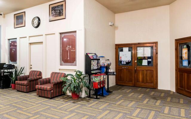 Colby Inn and Suites