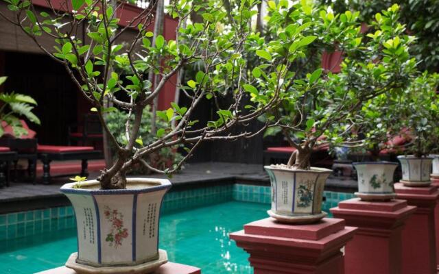 Tri Yaan Na Ros Colonial House