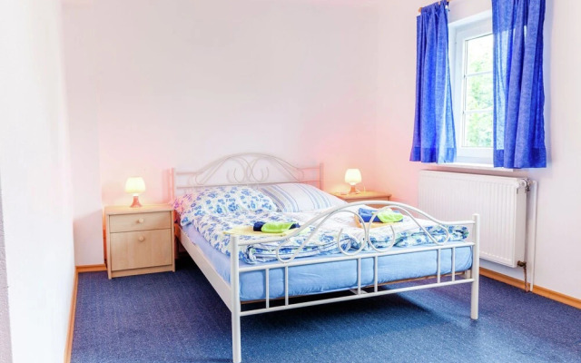 Luxurious Holiday Home in HÃ¼lsa Near Forest