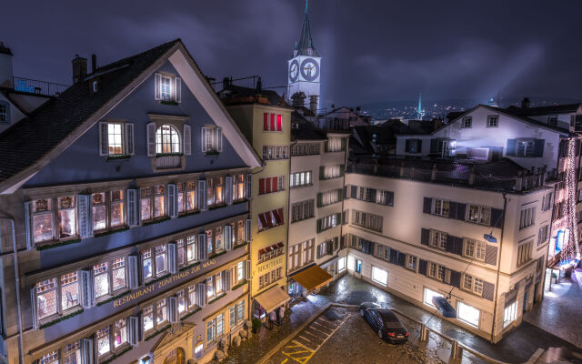 Le Bijou MH6 Jacuzzi Penthouse at Muensterhof / Paradeplatz