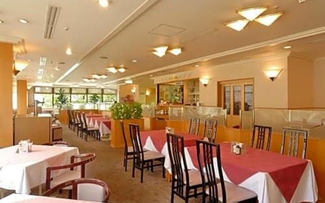 Yamazaki Seipan Pension Fund Hall