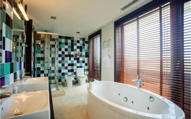 Axis Porto Business & Spa Hotel