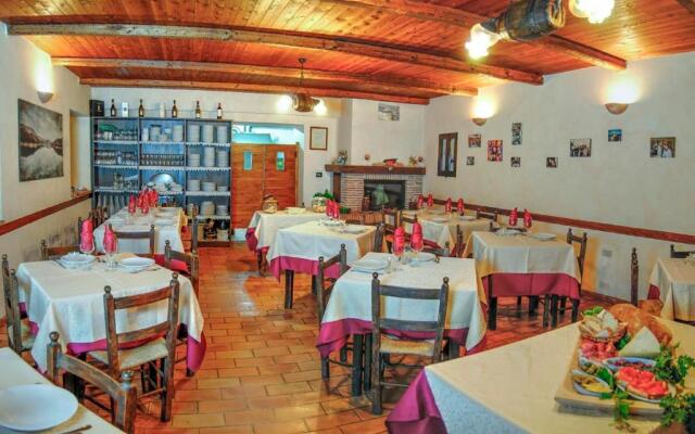 Agriturismo La Ferrera