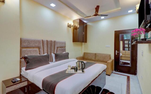 OYO 91483 Hotel Amazing House