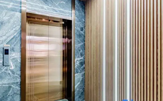 Lisi Boerman Hotel (Wanda Plaza)