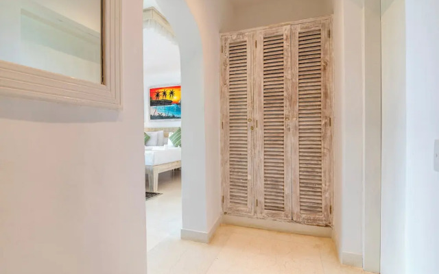 Amani Beachfront Villa by YourHost
