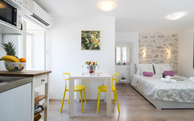 Guest House Babina - Apartments King & Queen