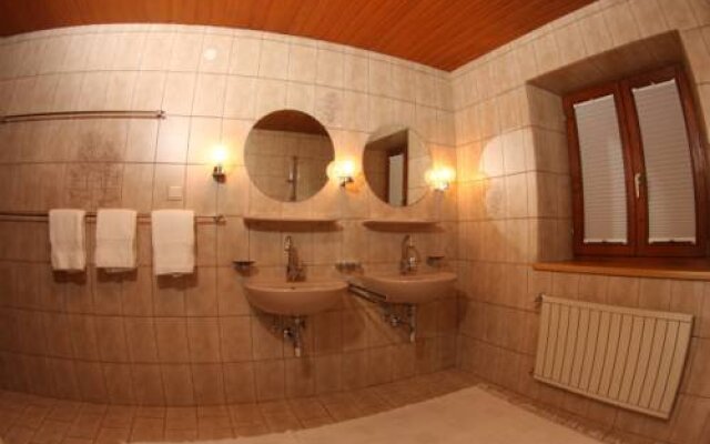 Achen Apartment