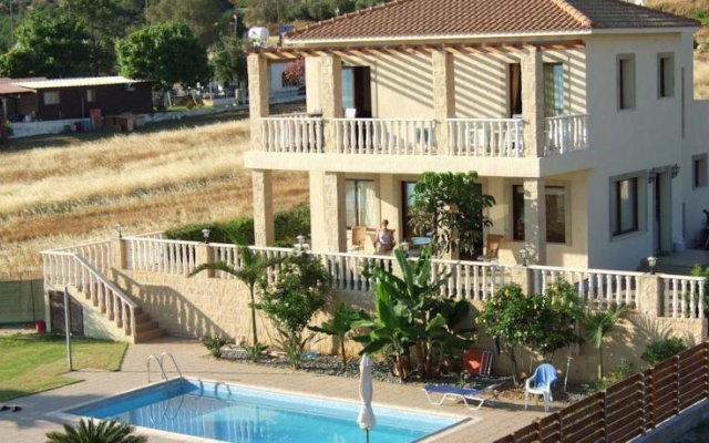 Petros Seashore Villa