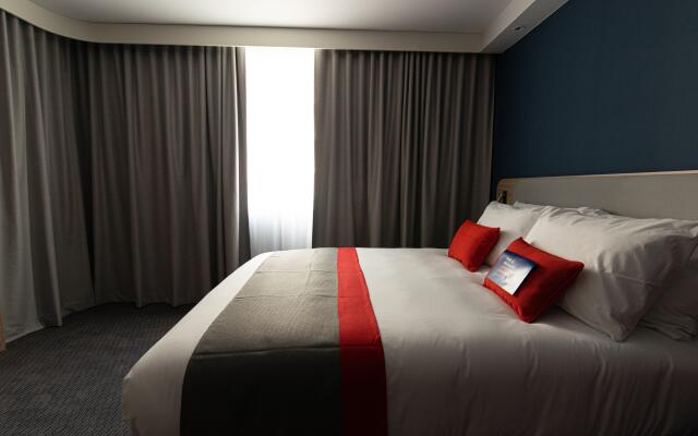 Holiday Inn Express Bordeaux - Lormont, an IHG Hotel