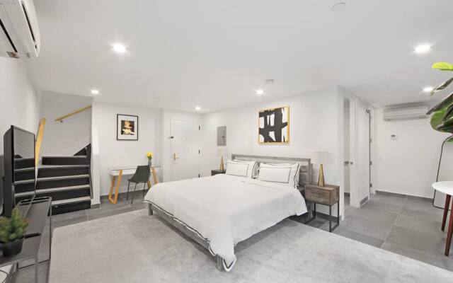 149bk-101 New Construction 2BR Private Garden W-D