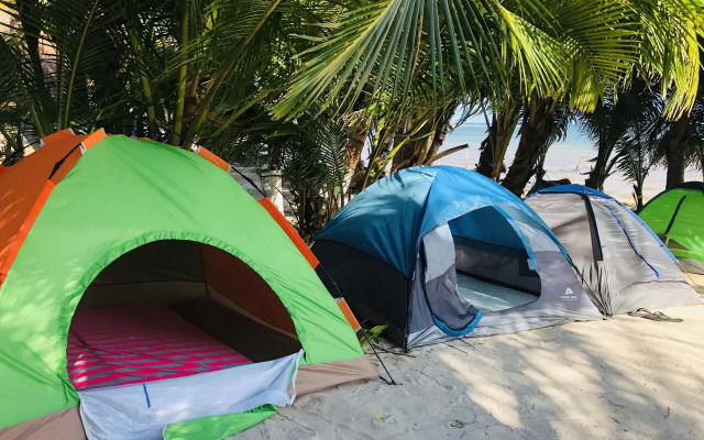 Camping Lunas Bar