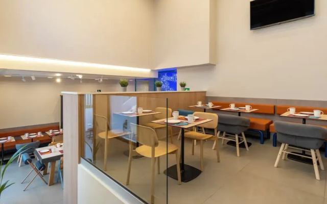 Ibis Budget Valencia Centro Puerto