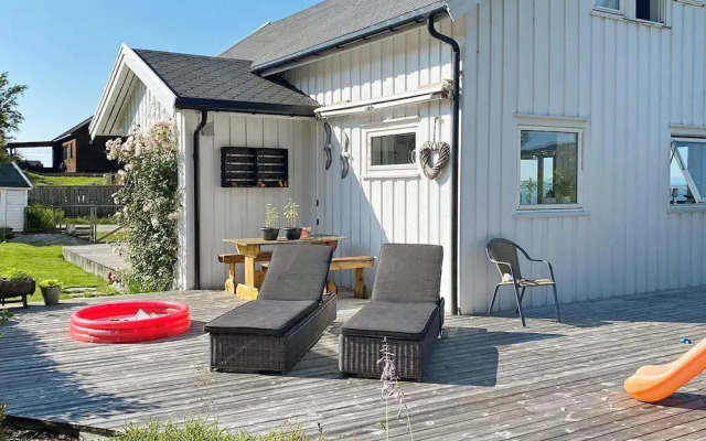 8 Person Holiday Home in Tau