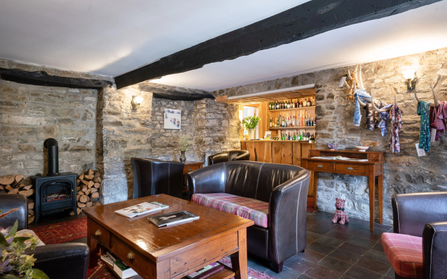 Tŷ Mawr Country Hotel