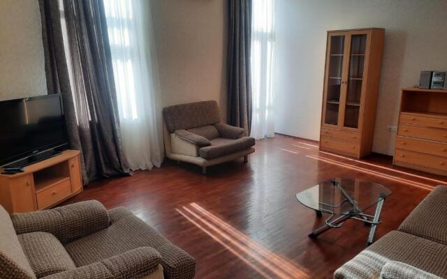 Twu-bedroom apartment on Nizami street