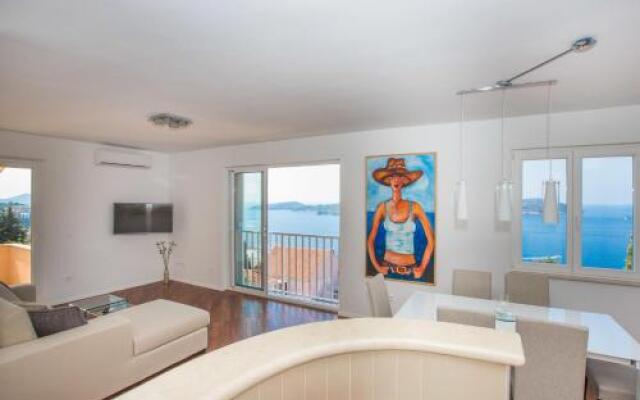 Apartments Nina - Orasac