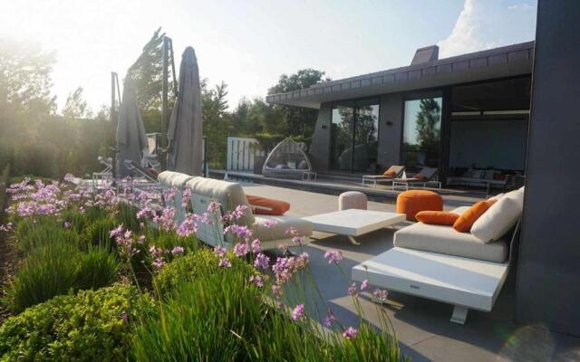 Luxurious Golf Villa La Vinya 5