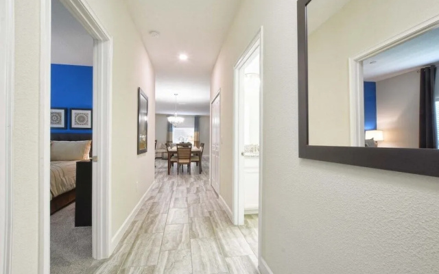 Storey Lake-5 Bedroom W/Splashpool-1617S Townhouse by RedAwning
