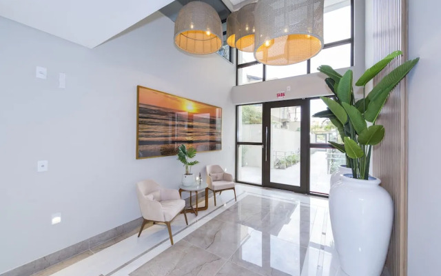 Lindo Apto com 2 suites em Bombinhas 813