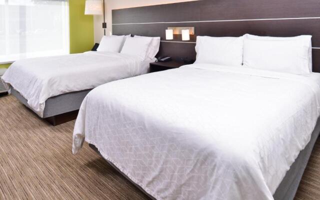 Holiday Inn Express & Suites Mall of America - MSP Airport, an IHG Hotel