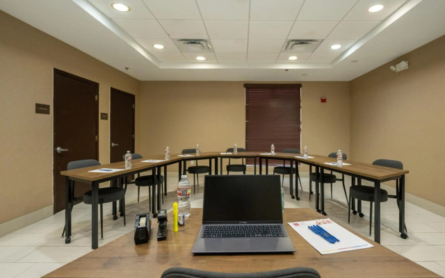 Comfort Suites Houston West at Clay Road
