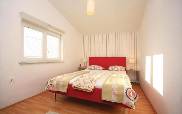 Holiday home Drinovci with a Fireplace 444