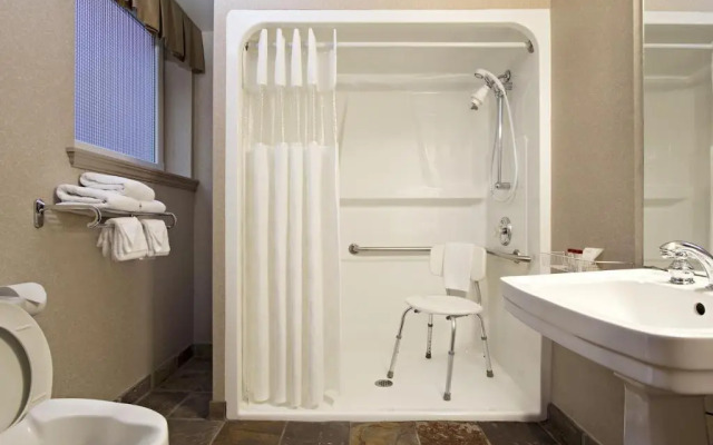 Ramada Limited Vancouver Downtown