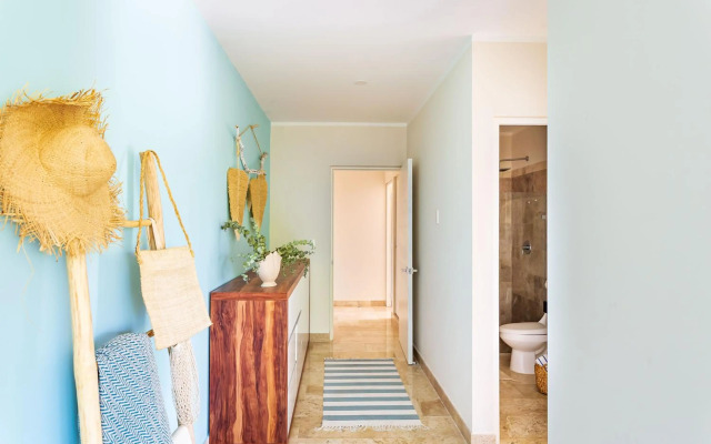 Ultra Luxury Condo, Rooftop Pool and HIGH SECURITY, Viva Residence