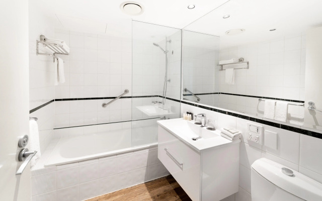voco Gold Coast by IHG