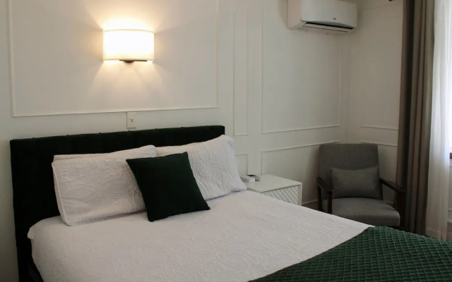 The Brooks Hotel