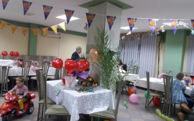 Queen Hotel Arad