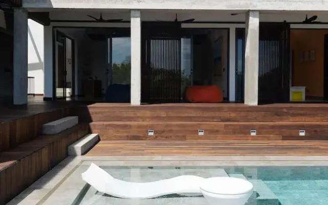 Villa Futura by Acomodo