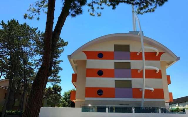 Poolside Living, Your Ideal Apartment - Beahost